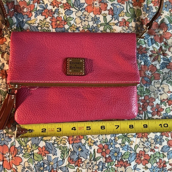 Dooney & Bourke bright pink crossbody clutch fold over bag EUC - Picture 4 of 6